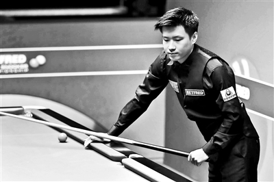 菱形中场 菱形中场