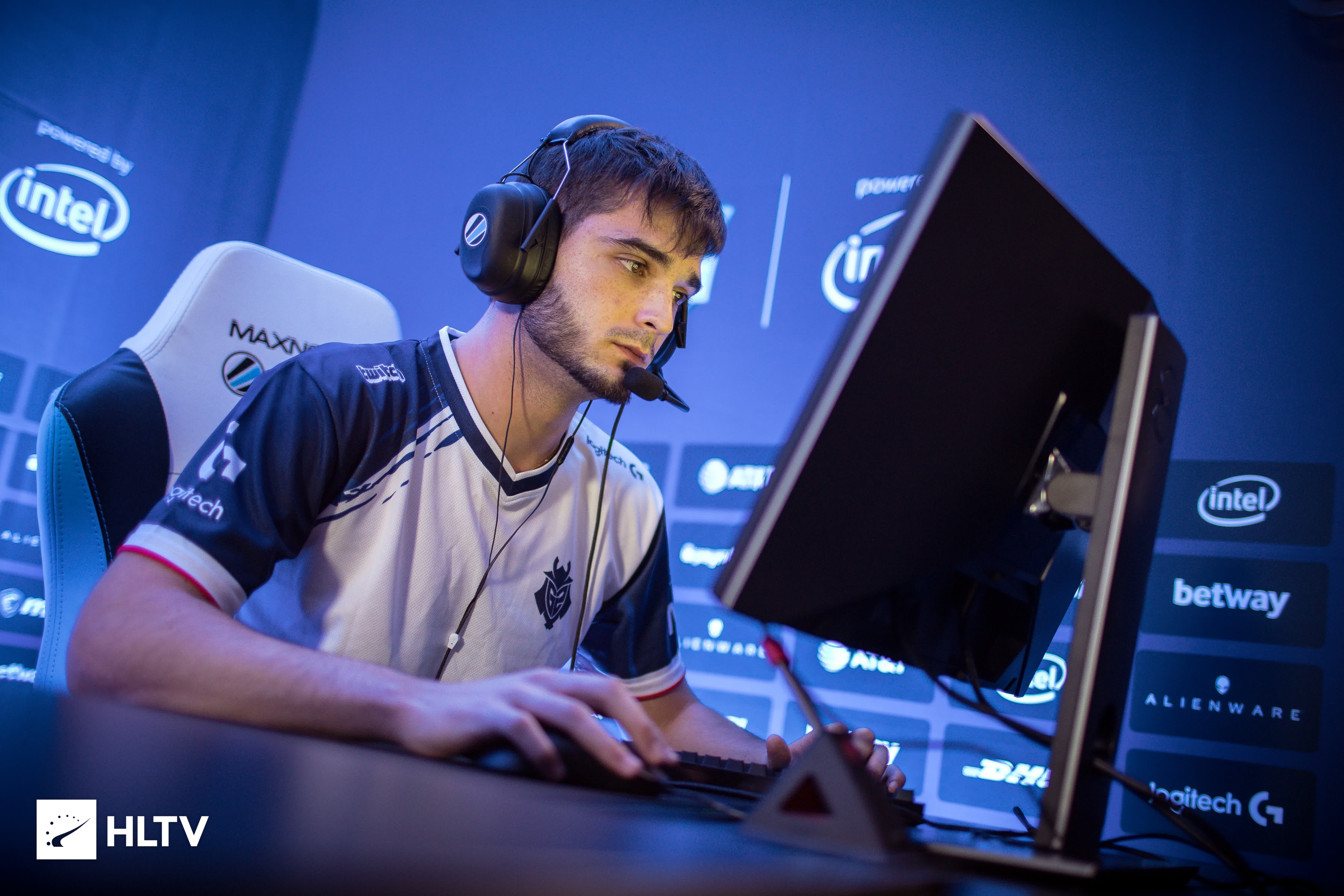 据与战术特 据与战术特