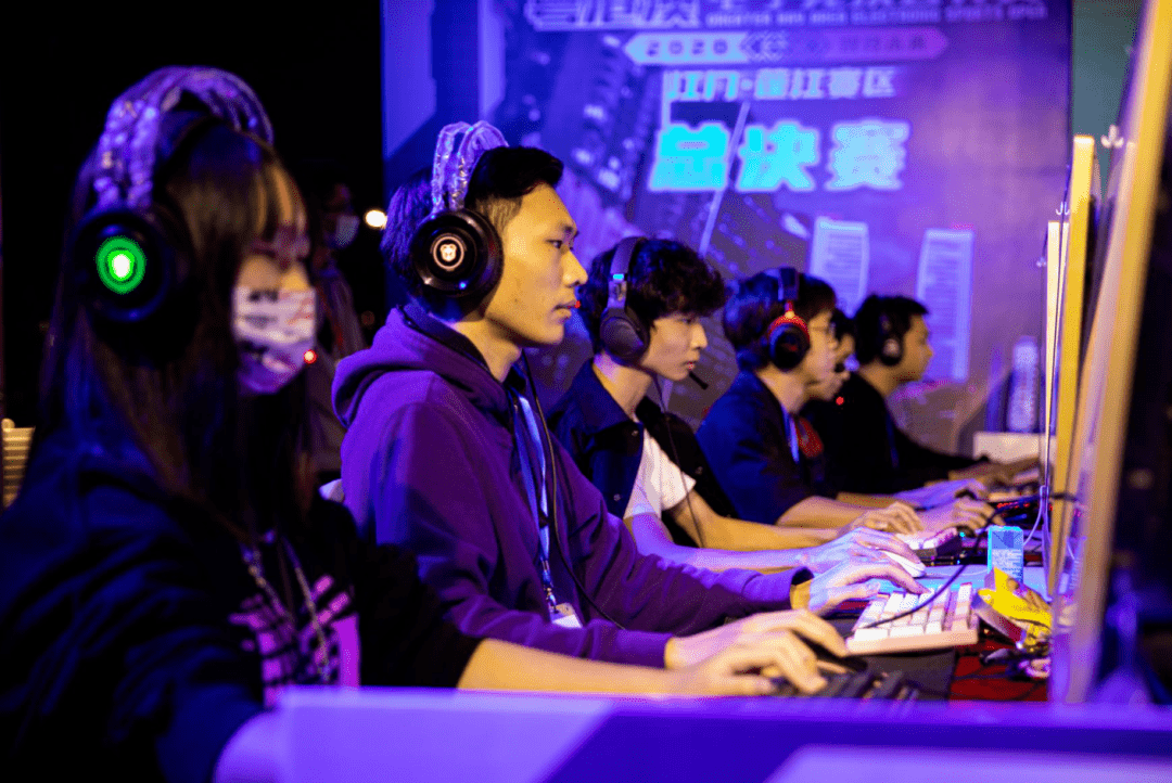 离队边缘的 离队边缘的