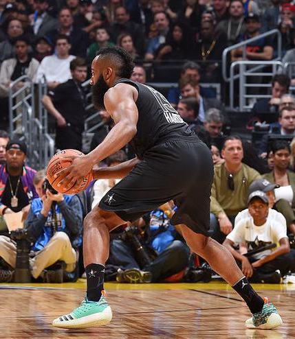 表现均未达 表现均未达